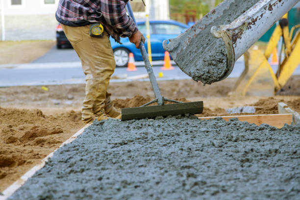 Best Concrete Driveway Installation in Oak Lawn, IL